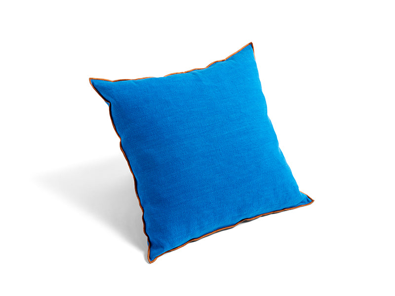 OUTLINE CUSHION