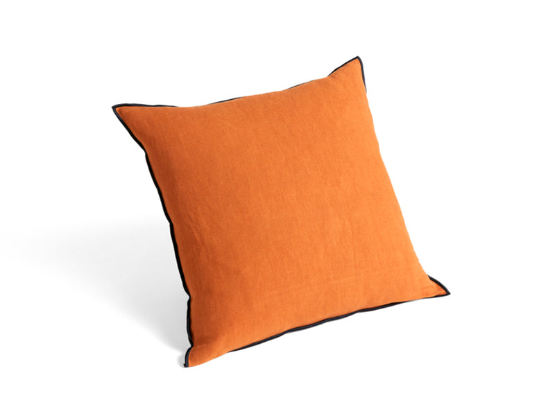 OUTLINE CUSHION