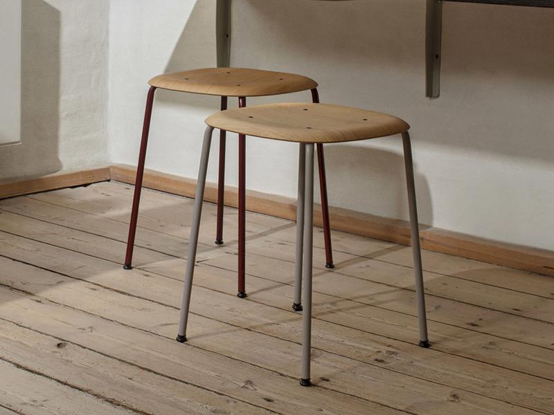 SOFT EDGE 70 STOOL