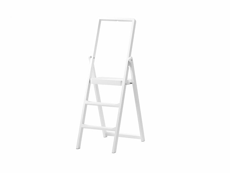 STEP STEPLADDER